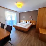 Tulpe Affittacamere 3*